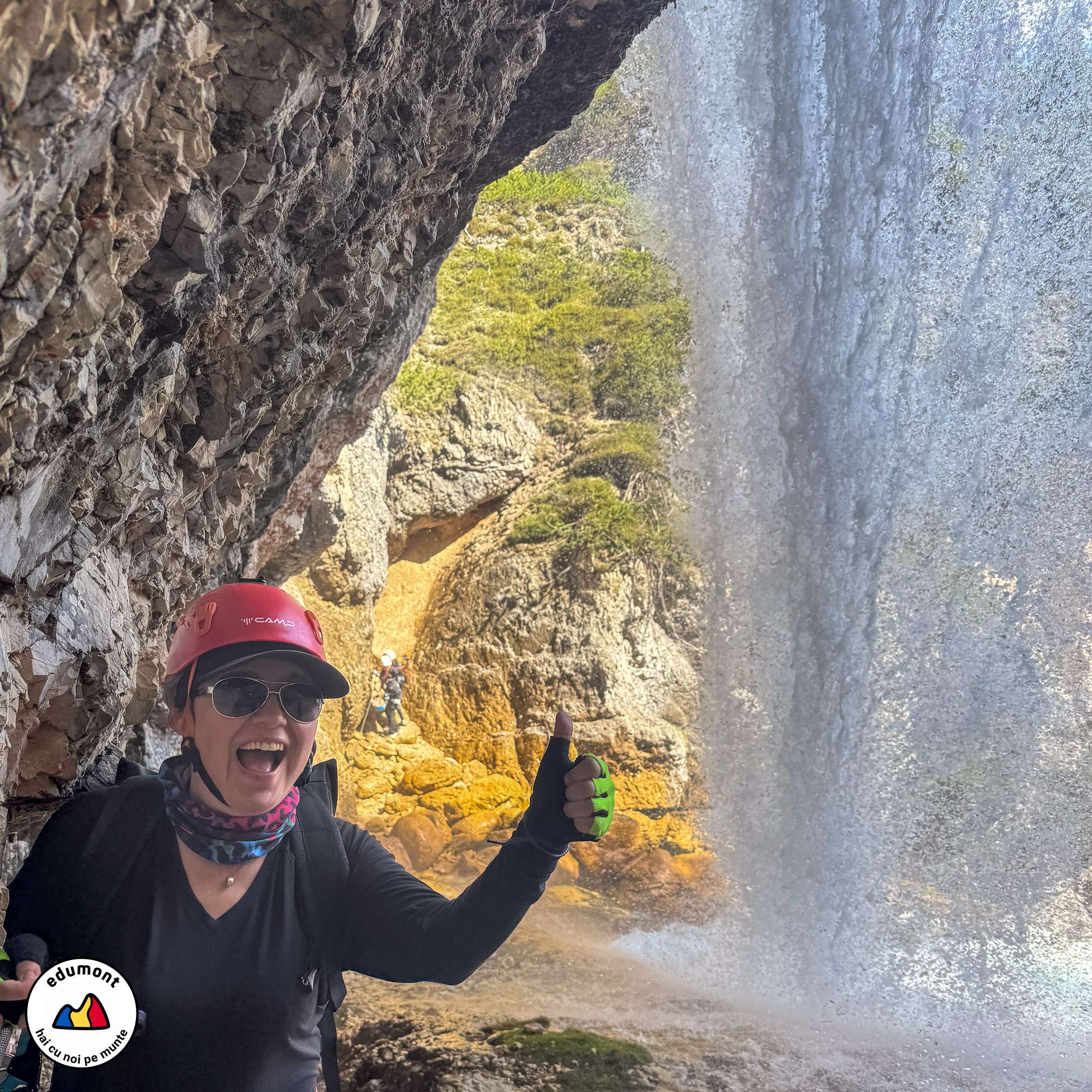 02 Tură de via ferrata pentru începători la Cascate di Fanes, în excursie în munții Dolomiți